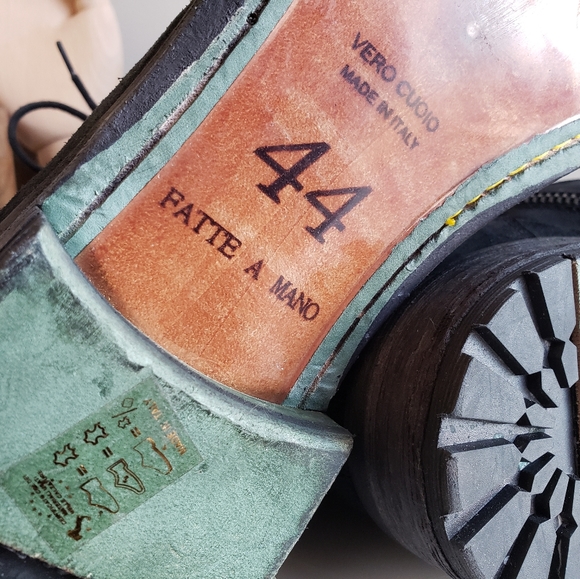 BNWT INTENSI black suede boots made in Italy - Picture 10 of 13